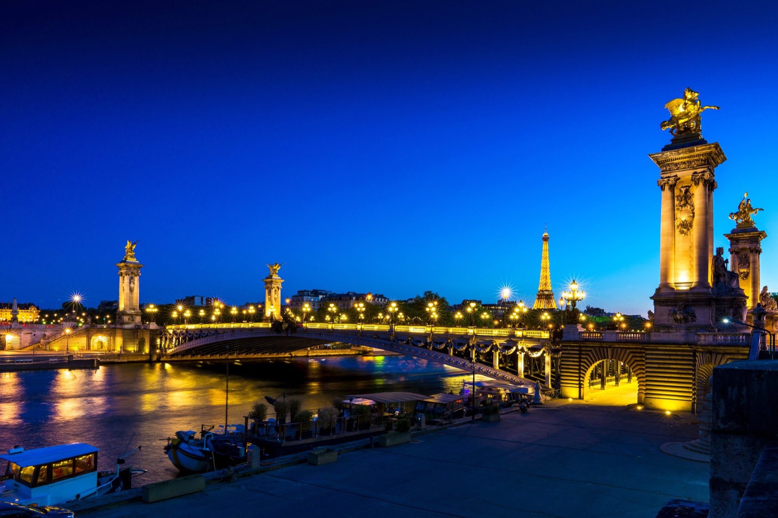 Le pont Alexandre III à l'heure bleue